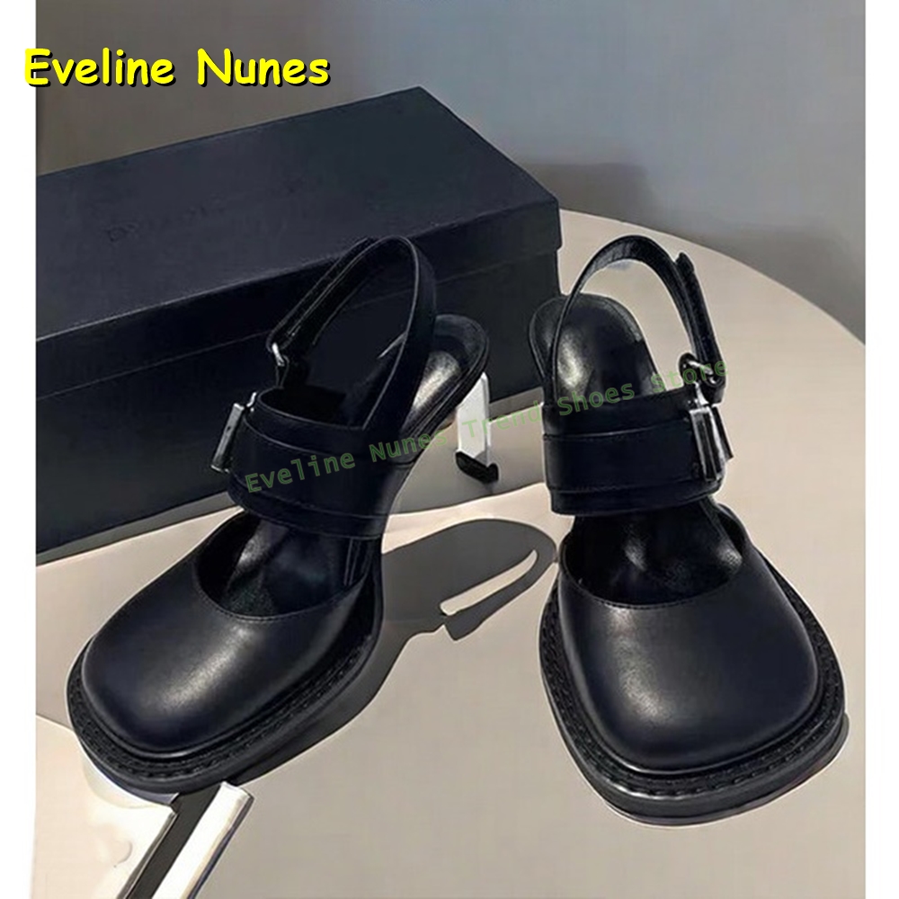 Sandálias Femininas Pretas de  - Square Toe Mule avaliação e preço